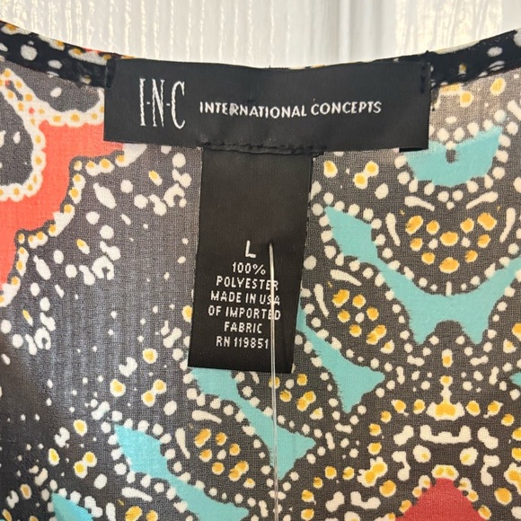 Colorful Geometric Pattern Dress - Picture 2 of 4